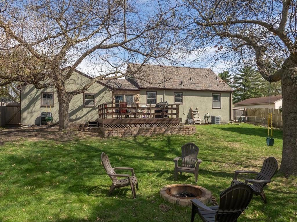 1052 County B Road West Roseville, MN 55113 - Photo 22 of 33