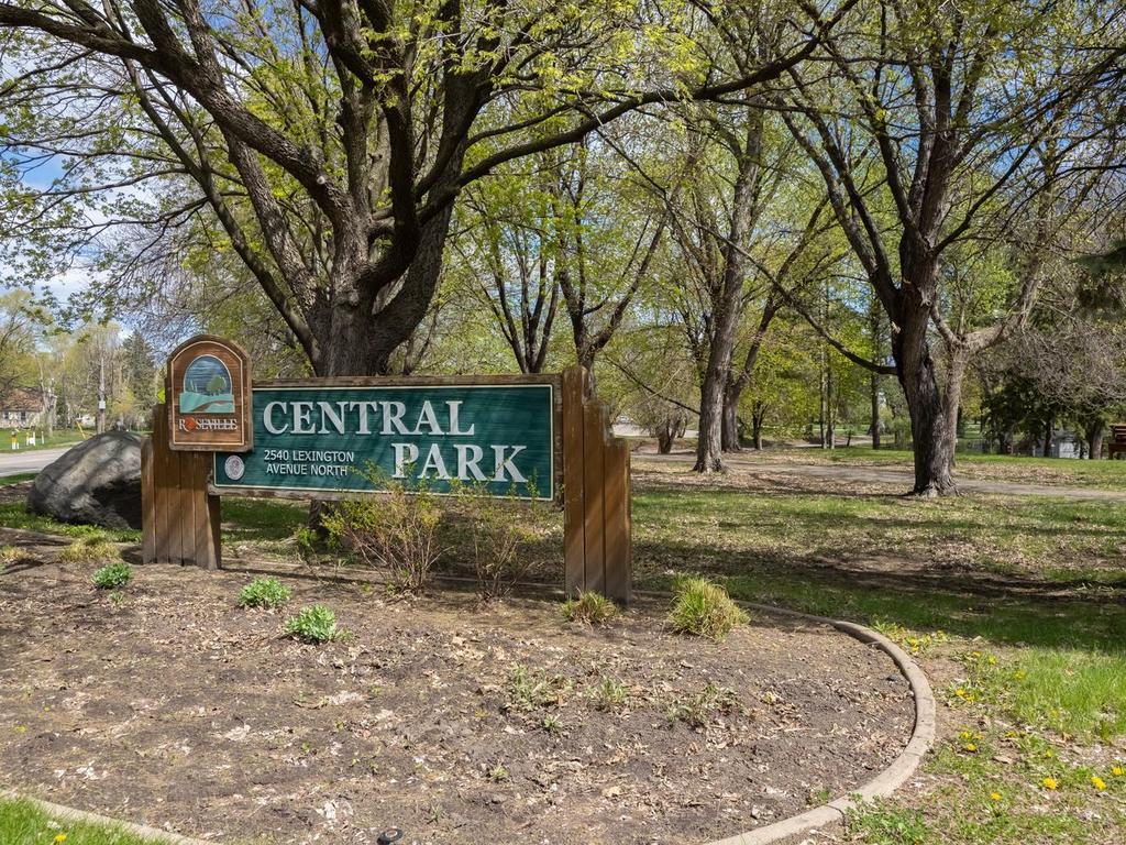 1052 County B Road West Roseville, MN 55113 - Photo 28 of 33