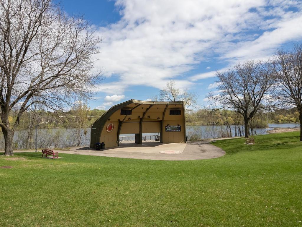 1052 County B Road West Roseville, MN 55113 - Photo 29 of 33