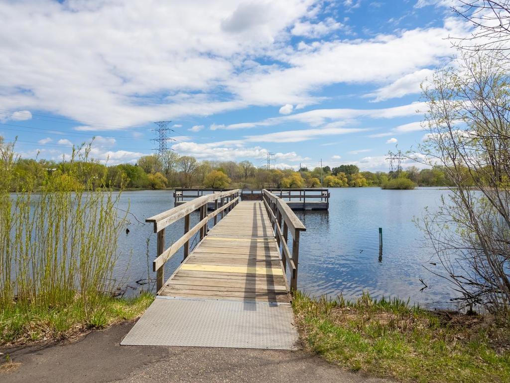 1052 County B Road West Roseville, MN 55113 - Photo 31 of 33