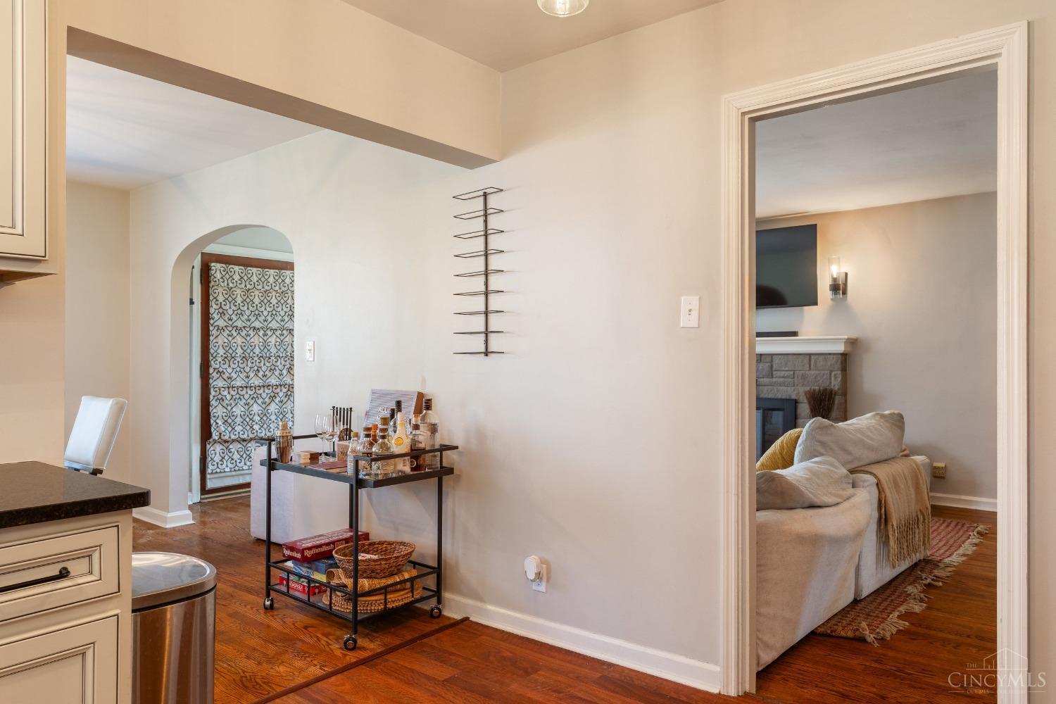 1247 Sutton Road Cincinnati, OH 45230 - Photo 19 of 43