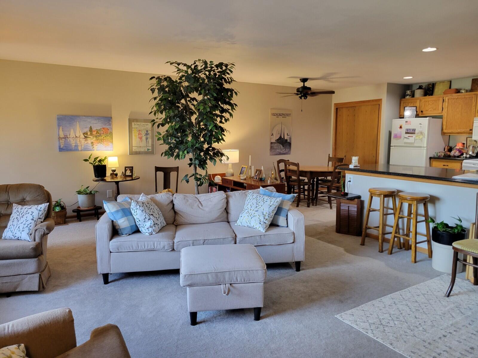 519 Betzer Road, Unit B Delavan, WI 53115 - Photo 2 of 9 Living Room