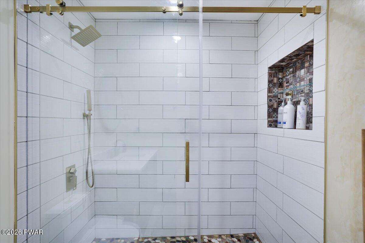 297 Gold Finch Road Bushkill, PA 18324 - Photo 28 of 46