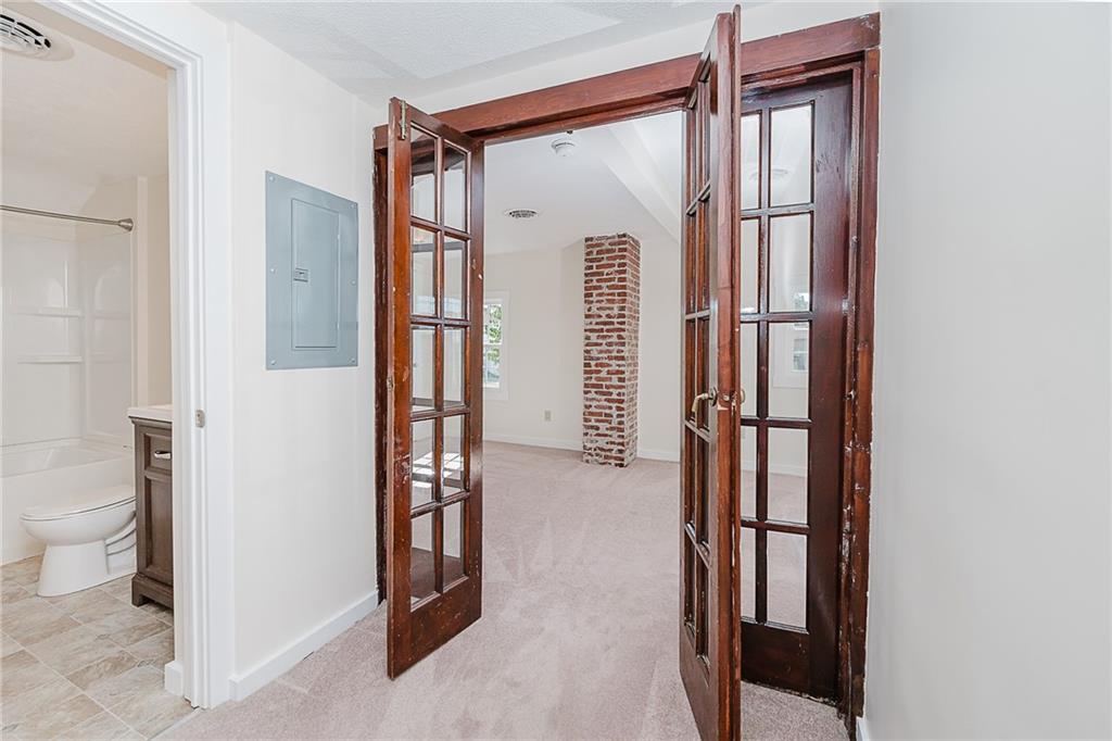 920 Chestnut Street Indiana, PA 15701 - Photo 13 of 25 Hallway on second floor