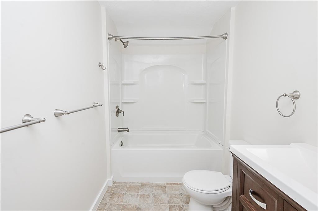 920 Chestnut Street Indiana, PA 15701 - Photo 20 of 25 Second Floor