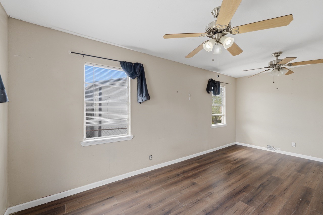 1101 Laredo Street Sinton, TX 78387 - Photo 14 of 26