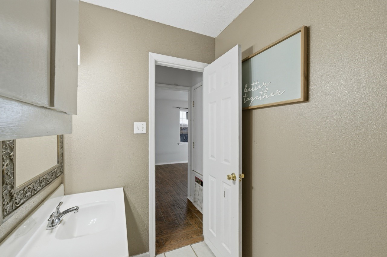 1101 Laredo Street Sinton, TX 78387 - Photo 20 of 26