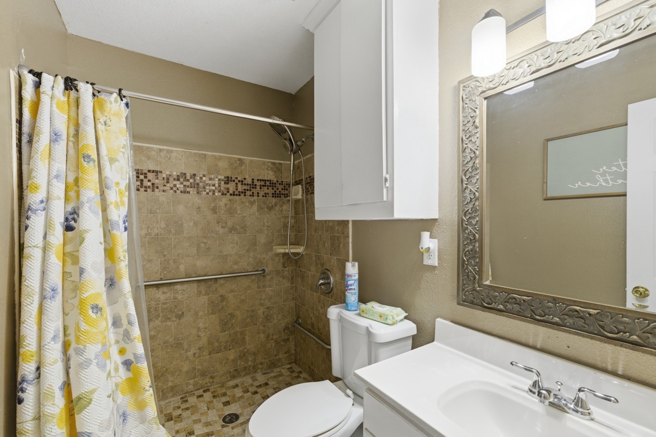 1101 Laredo Street Sinton, TX 78387 - Photo 21 of 26