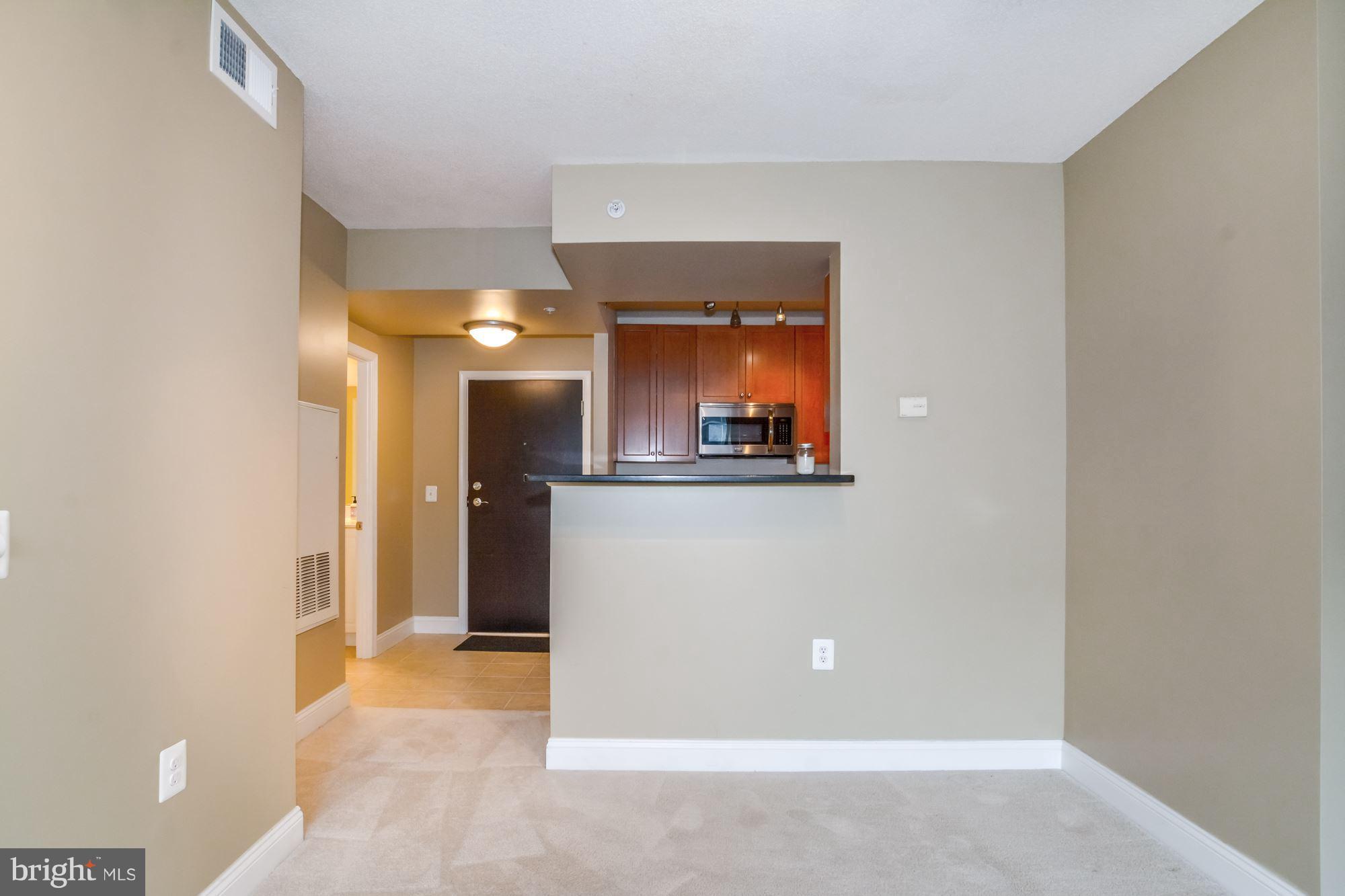 851 North Glebe Road, Unit 1518 Arlington, VA 22203 - Photo 7 of 20 Interior (General)