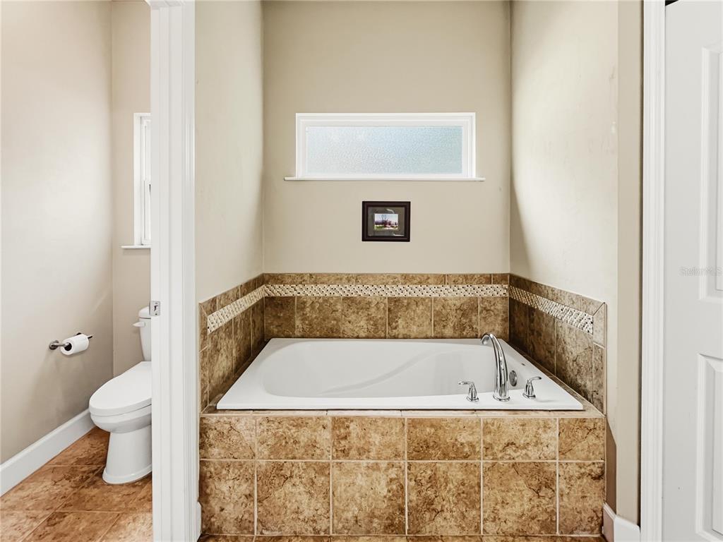 1937 Southwest 66th Drive Gainesville, FL 32607 - Photo 17 of 48