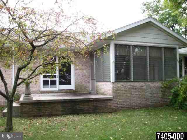 150 Natural Springs Road Gettysburg, PA 17325 - Photo 3 of 16
