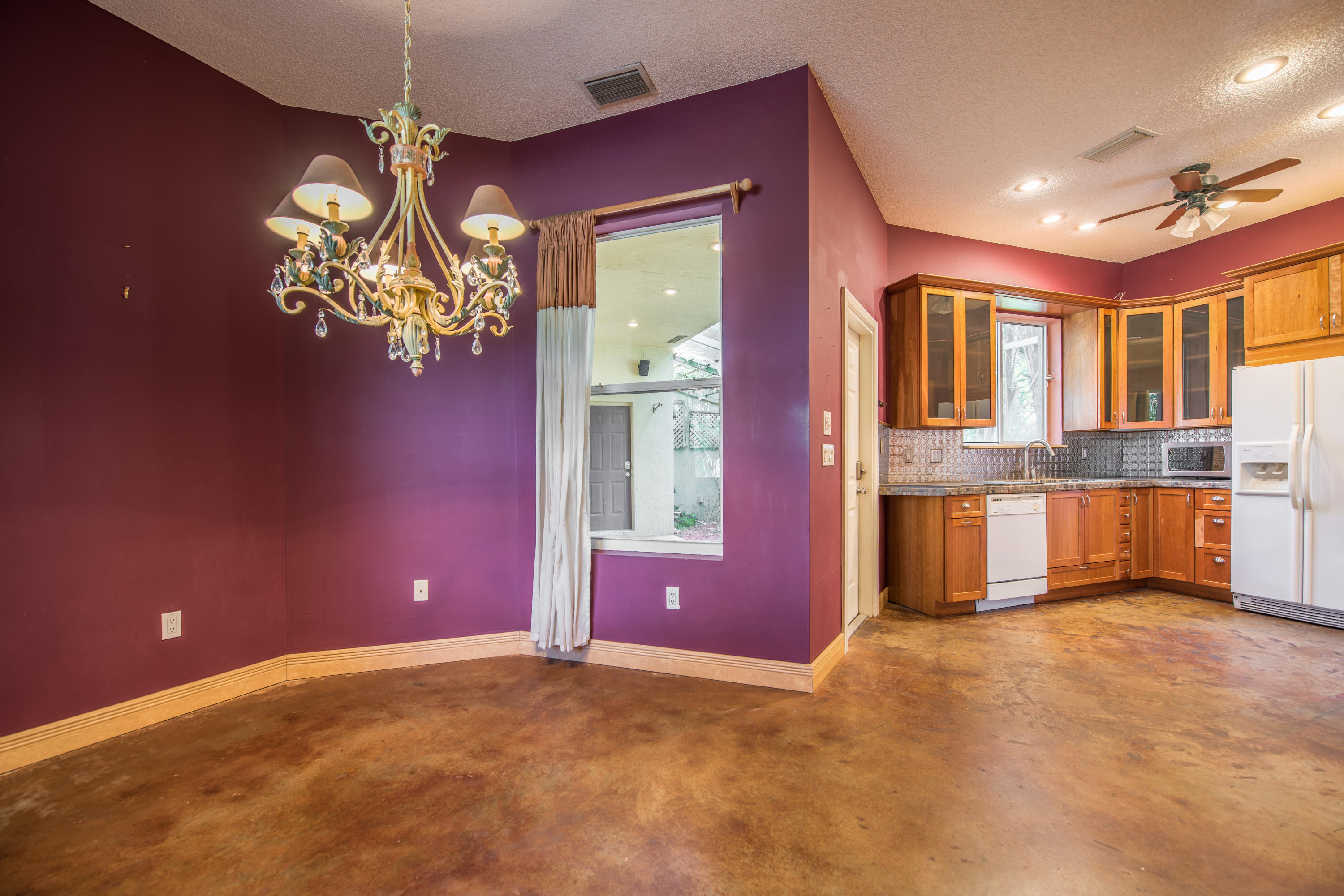 15114 Harrison Road Delray Beach, FL 33484 - Photo 9 of 59 Dining Room to Kitchen