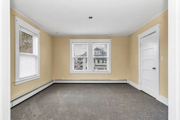 $2,600 | 32-34 Magnolia Street, Unit 2, Lawrence, MA 01841