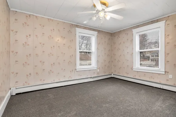 $2,600 | 32-34 Magnolia Street, Unit 2, Lawrence, MA 01841