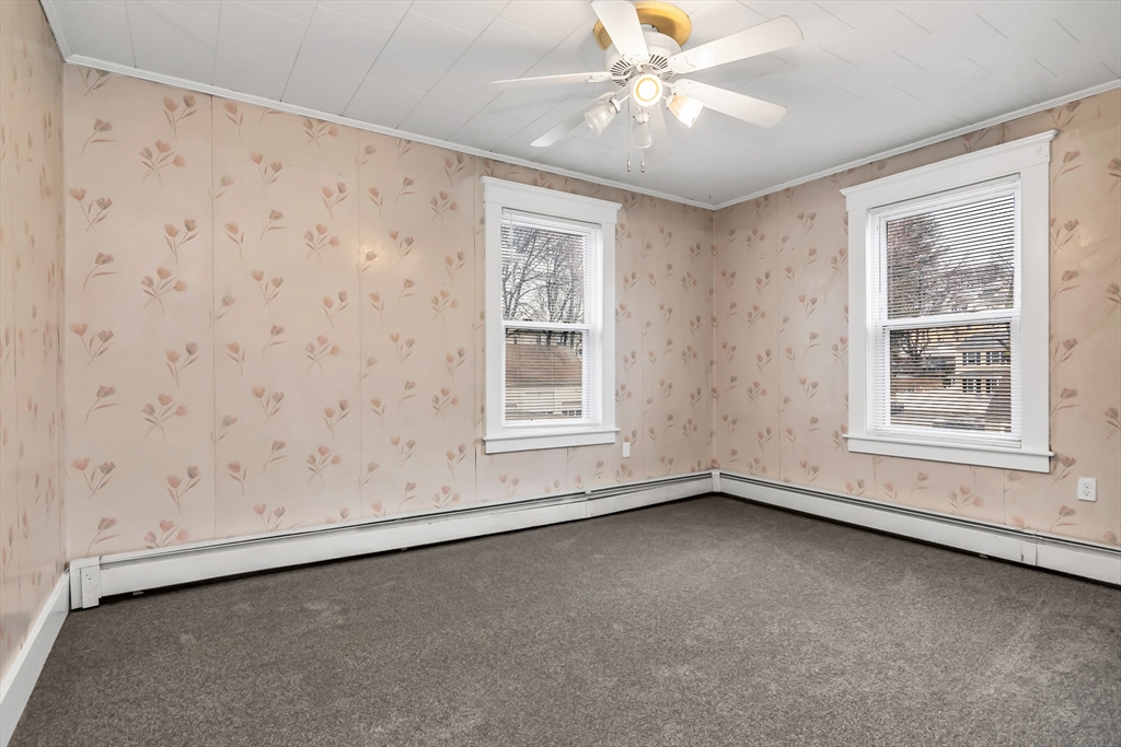 32-34 Magnolia Street, Unit 2 Lawrence, MA 01841 - Photo 22 of 29 an empty room with a window