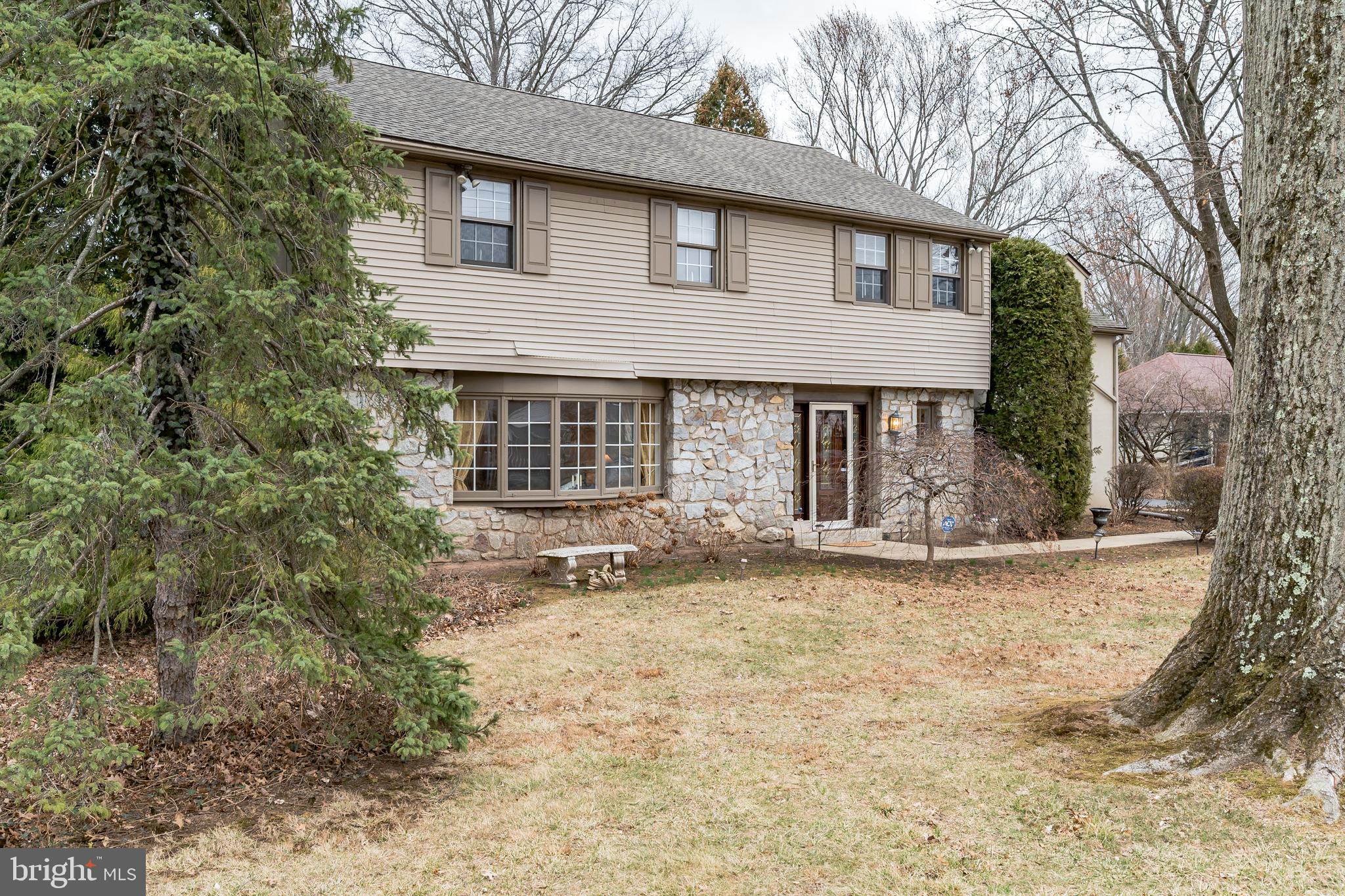 138 Stout Road Ambler, PA 19002 - Photo 4 of 35 Side View