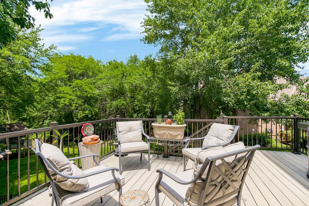 808 Southwest Springwater Lane Lee's Summit, MO 64081 - Photo 8 of 20