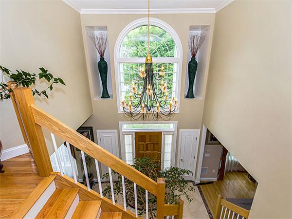 69 Huntington Road Newton, MA 02458 - Photo 5 of 30 Gallery Image 5