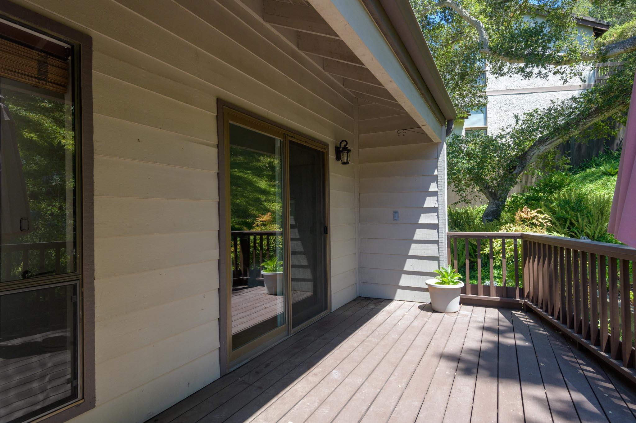1545 Manitou Road Santa Barbara, CA 93105 - Photo 19 of 26 Back Deck