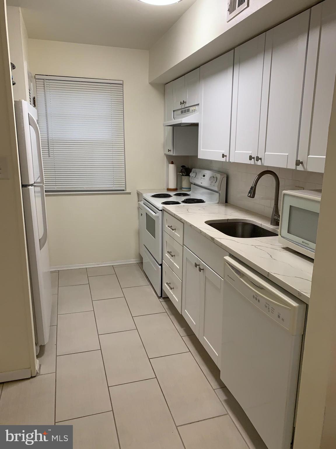 470 Dresher Road, Unit B4 Horsham, PA 19044 - Photo 6 of 30 Gallery Image 6