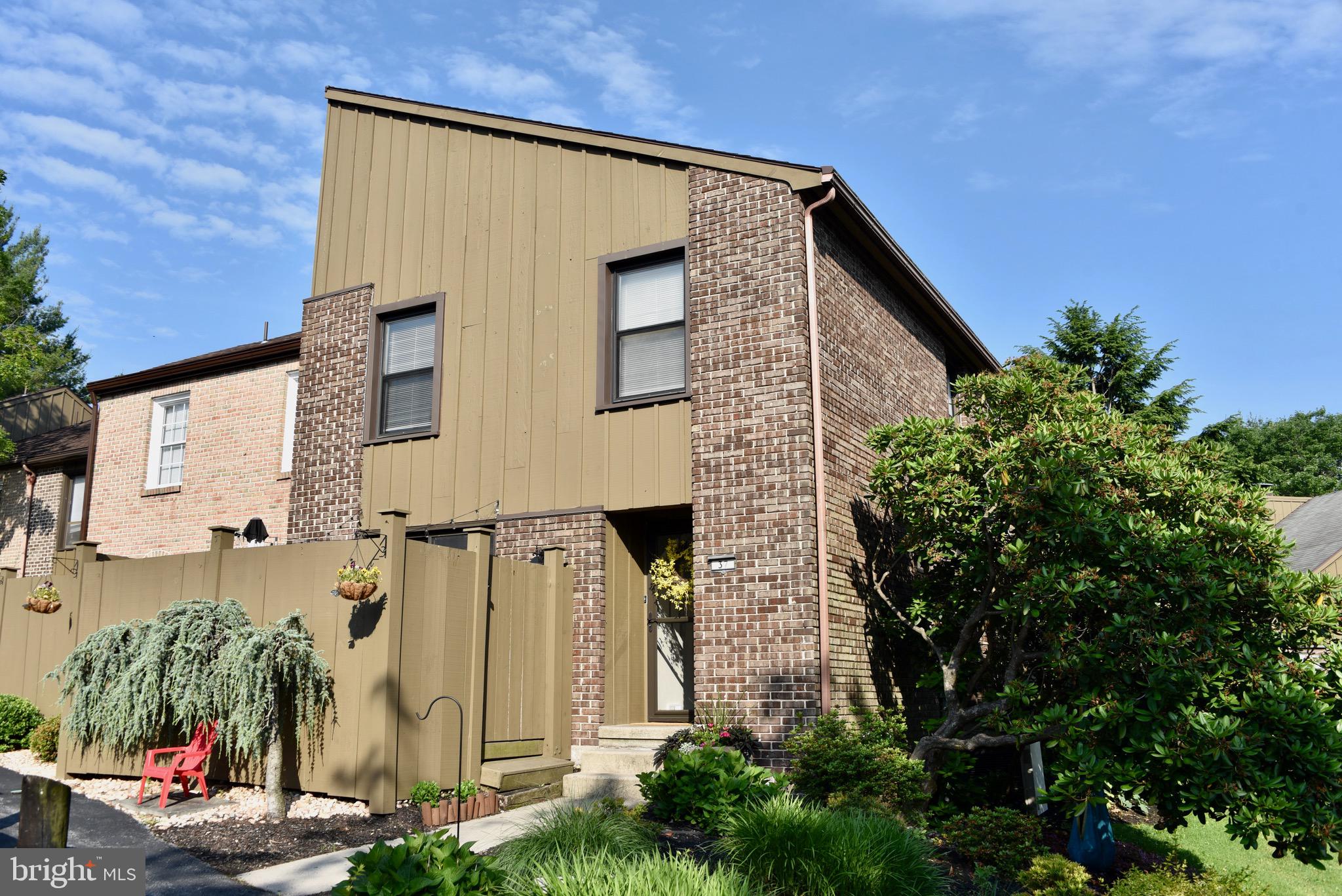 37 Tee Circle Reading, PA 19607 - Photo 1 of 35 Remodeled Flying Hills End Unit Townhome