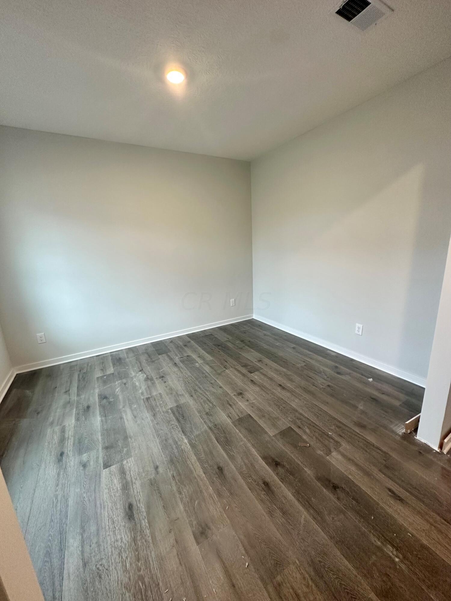 1533 Raley Way Columbus, OH 43228 - Photo 16 of 20 RP 49 Flex room 10-27
