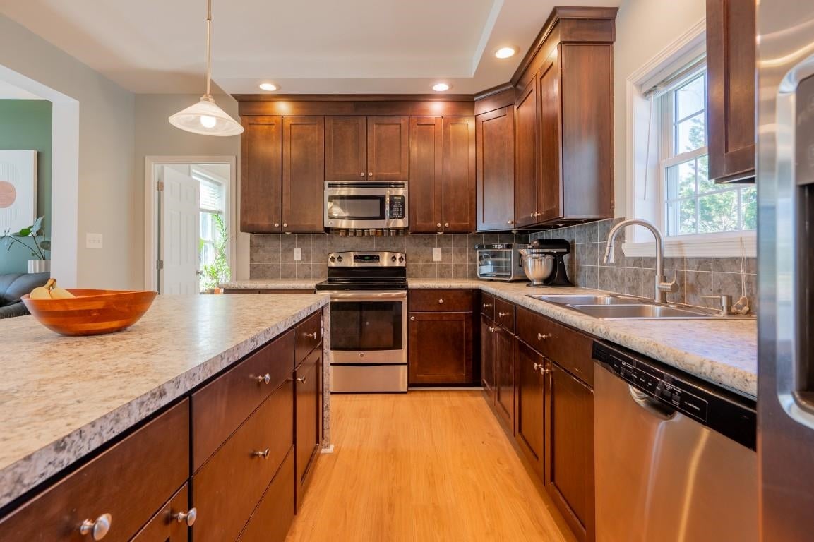 4555 Old Stage Road Radford, VA 24141 - Photo 16 of 60 Gallery Image 16