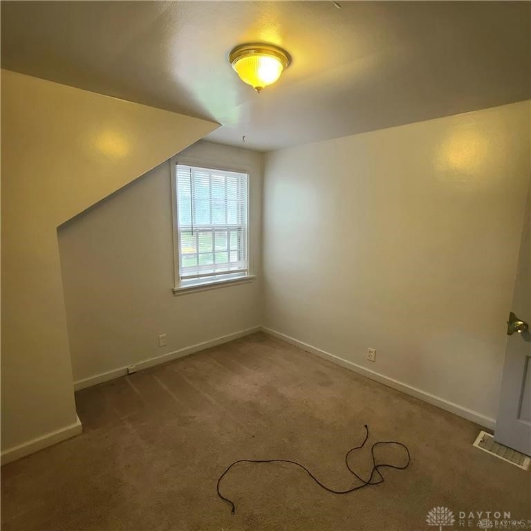 2401 Rugby Road Dayton, OH 45406 - Photo 11 of 25 Gallery Image 11