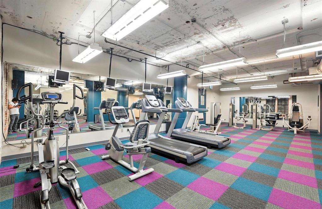 1122 Jackson Street, Unit 618 Dallas, TX 75202 - Photo 12 of 17 a view of gym room with gym equipment