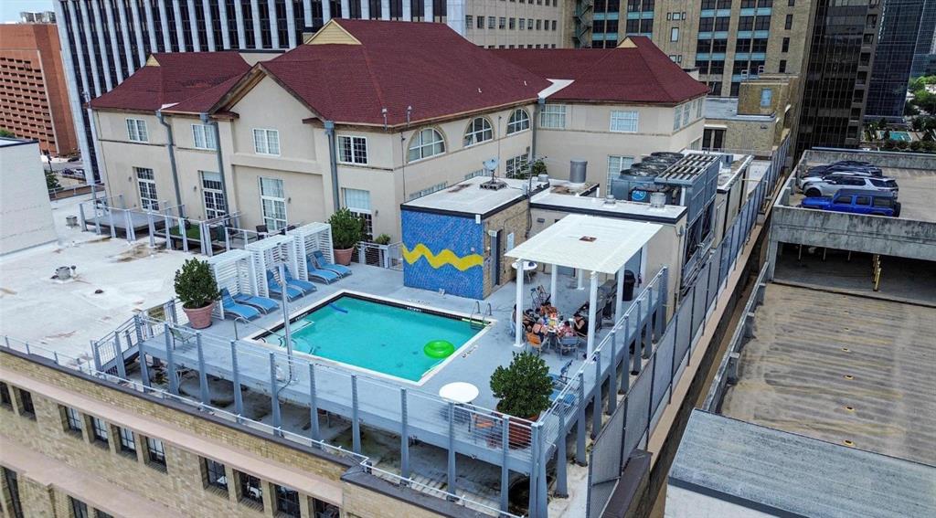 1122 Jackson Street, Unit 618 Dallas, TX 75202 - Photo 15 of 17 a view of multiple houses with seating space