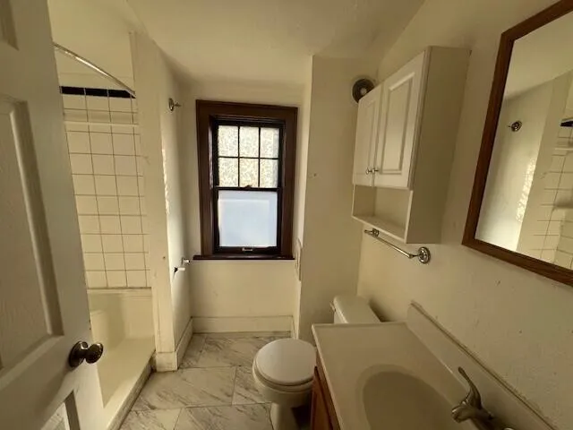 $239,900 | 602 South Oak Park Court, Milwaukee, WI 53214