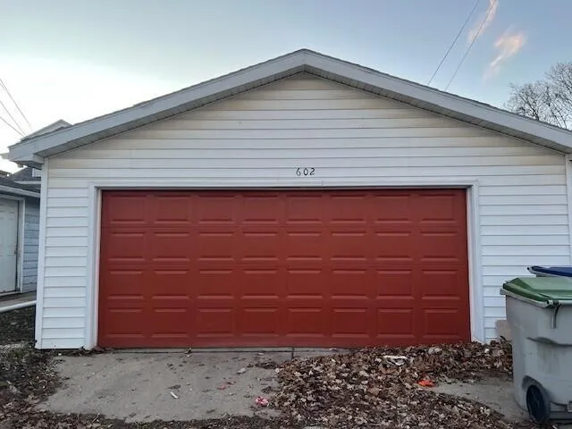 $239,900 | 602 South Oak Park Court, Milwaukee, WI 53214