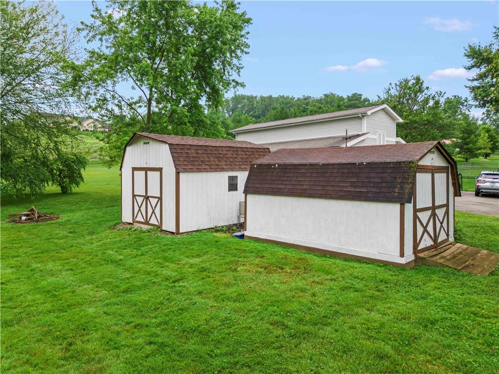 556 Country Club Road Washington, PA 15301 - Photo 8 of 35 Gallery Image 8