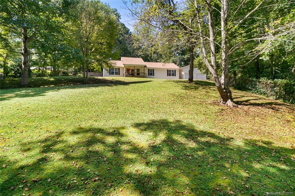 17 Duckett Road Candler, NC 28715 - Photo 4 of 40 Gallery Image 4