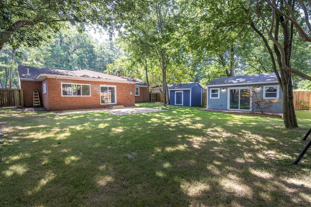 1243 Dearing Road Memphis, TN 38117 - Photo 22 of 25 front view of a house with a yard