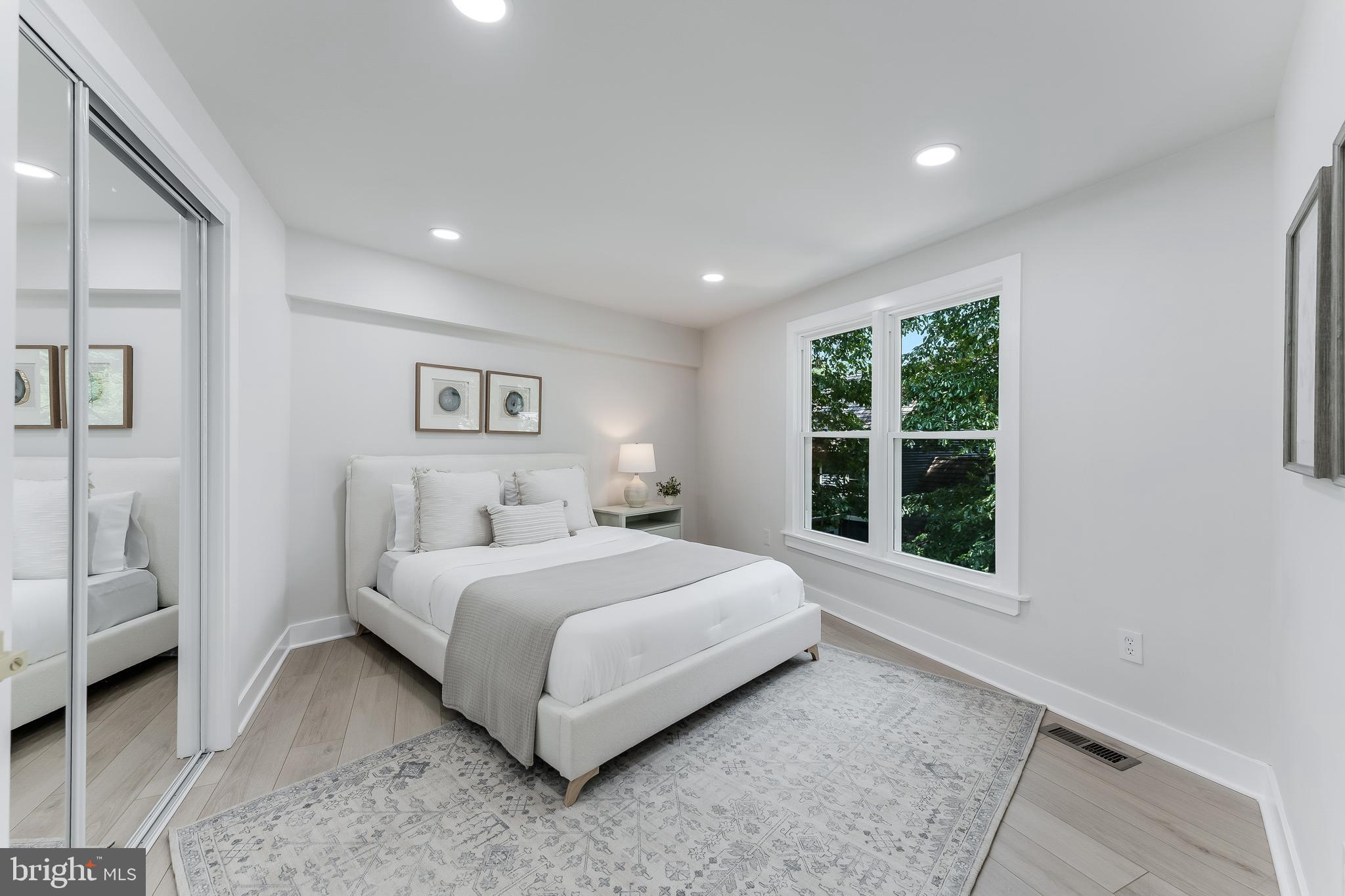 11213 Silentwood Lane Reston, VA 20191 - Photo 16 of 33