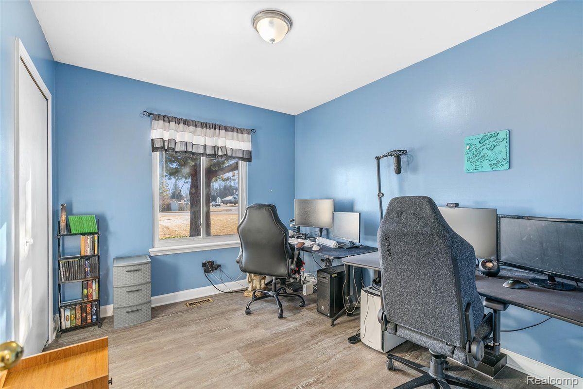 8982 Lee Road Brighton, MI 48116 - Photo 28 of 35 Gallery Image 28