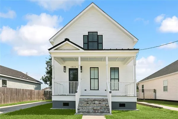 $395,000 | 1823 Alexander Avenue, Arabi, LA 70032