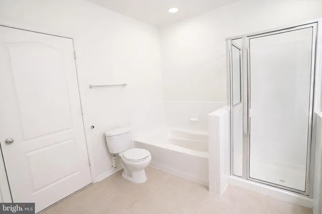 $2,700 | 400 Symphony Circle, Unit 422H, Cockeysville, MD 21030