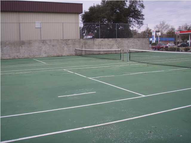 210 Pelham Road, Unit 203B Fort Walton Beach, FL 32547 - Photo 2 of 12 20150610213820014673000000-o