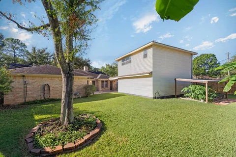 $569,000 | 10614 Lynbrook Drive, Houston, TX 77042
