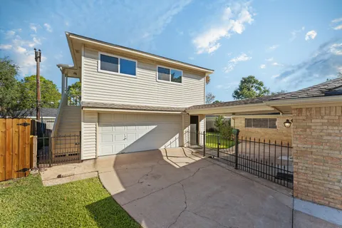 $569,000 | 10614 Lynbrook Drive, Houston, TX 77042