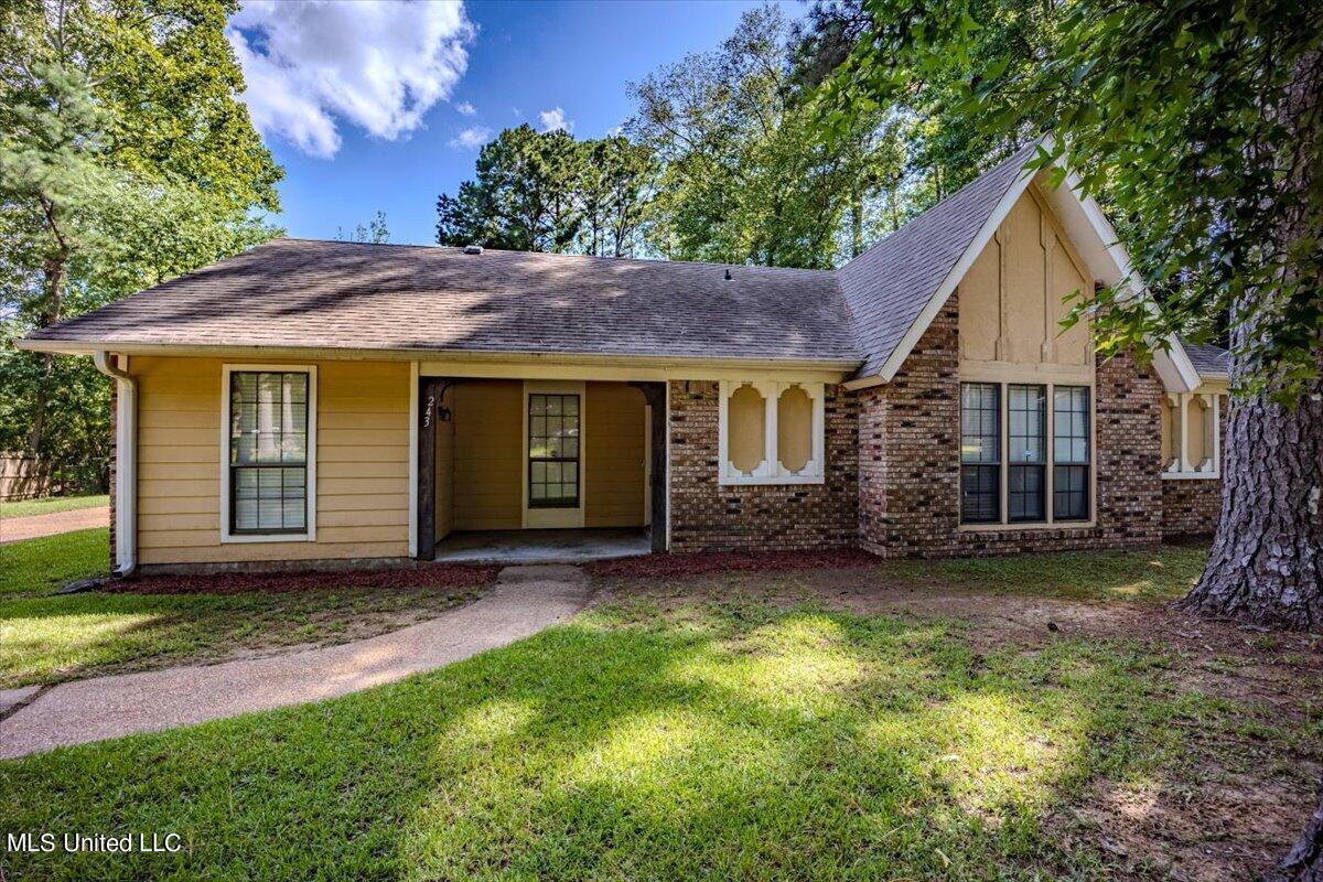 243 Fox Meadows Road Jackson, MS 39212 - Photo 1 of 22 Front