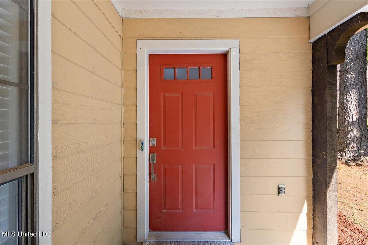 243 Fox Meadows Road Jackson, MS 39212 - Photo 3 of 22 04-HTP_6461