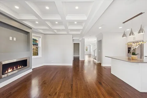 $585,000 | 3254 North Rutherford Avenue, Chicago, IL 60634