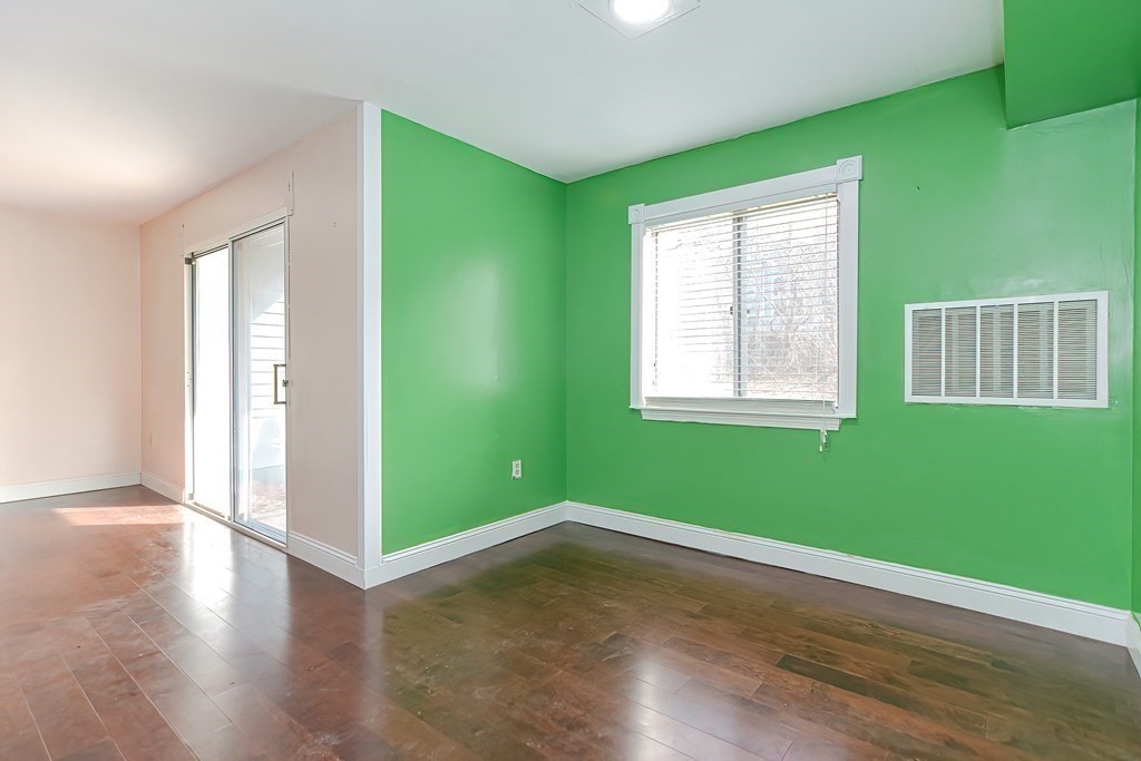 4 Beal's Cove Road, Unit G Hingham, MA 02043 - Photo 14 of 22 Gallery Image 14