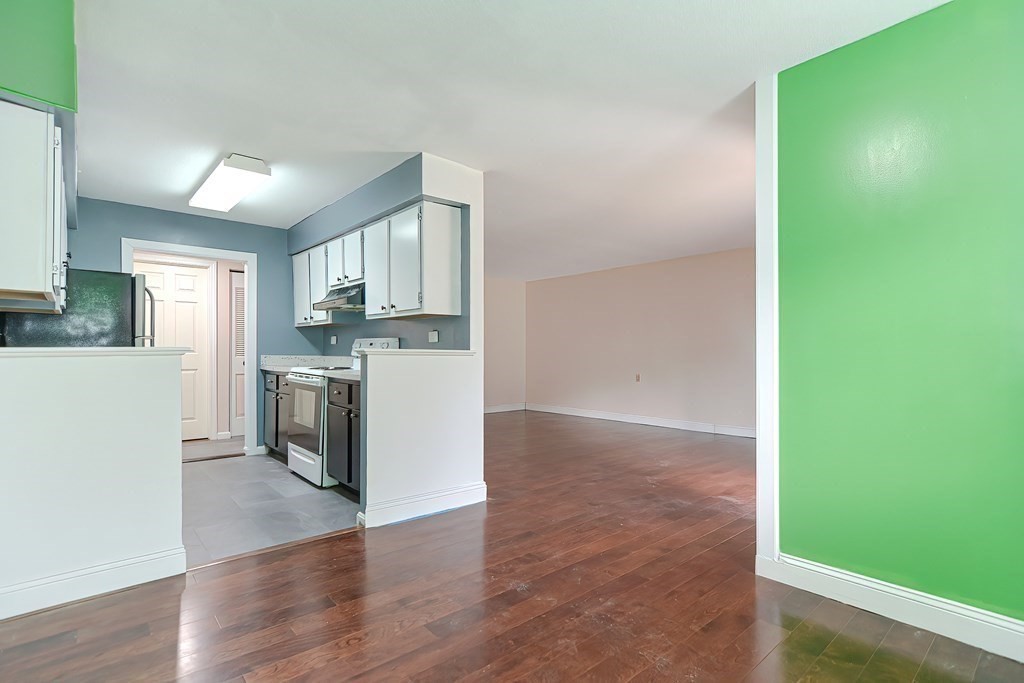 4 Beal's Cove Road, Unit G Hingham, MA 02043 - Photo 8 of 22 Gallery Image 8
