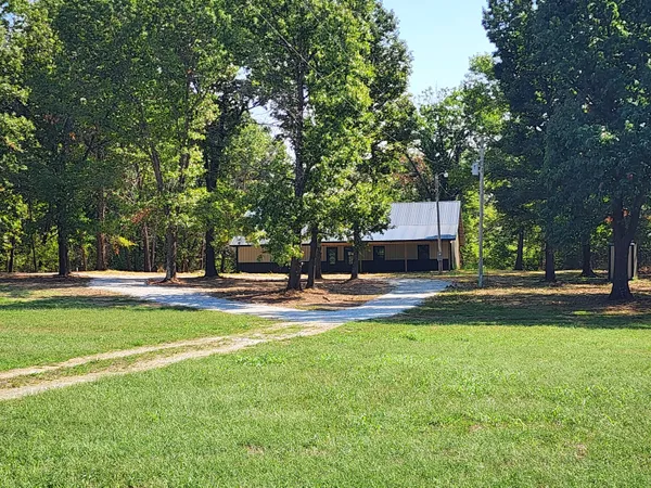 $390,000 | 8836 County Road 70, Reeds, MO 64859