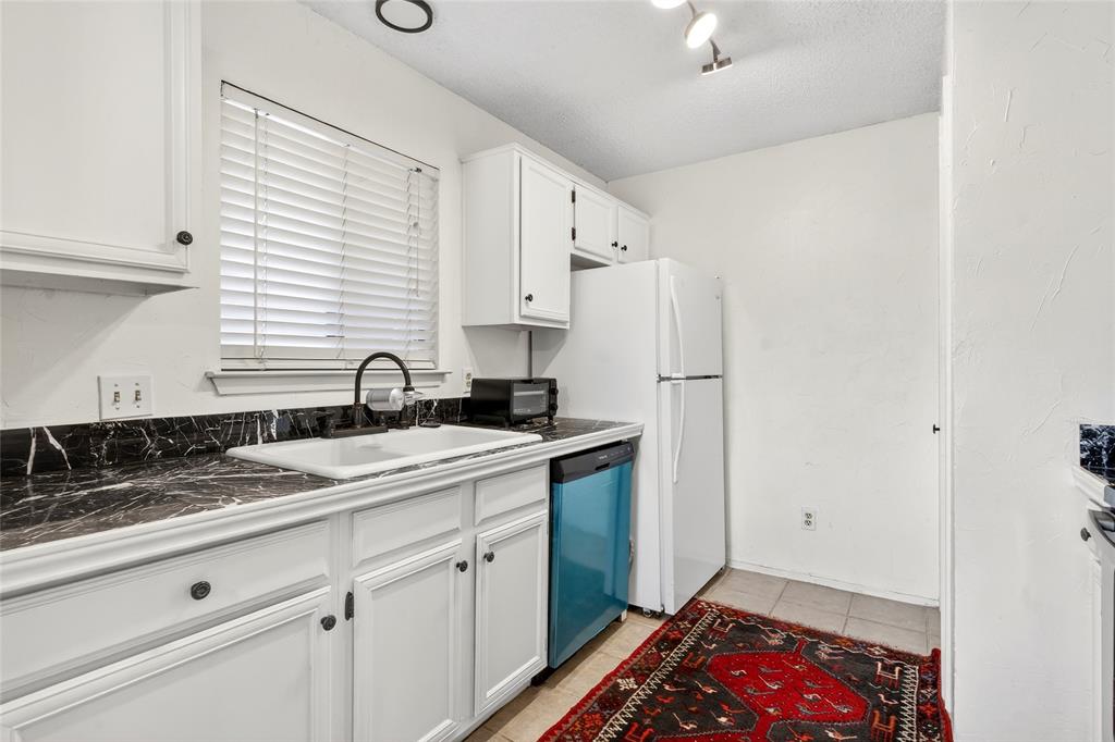 5550 Spring Valley Road, Unit C36 Dallas, TX 75254 - Photo 8 of 20