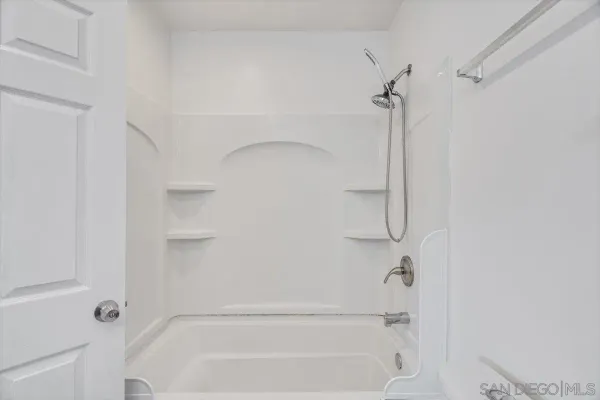$3,895 | 14719 Quail Haven Lane, El Cajon, CA 92019